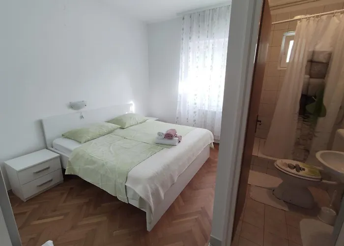 Apartman By The Sea Banjol, Rab - 23095 *