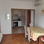 Apartmán By The Sea Banjol, Rab - 23095
