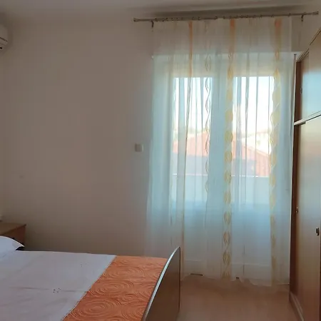 Apartment By The Sea Banjol, Rab - 23095 *